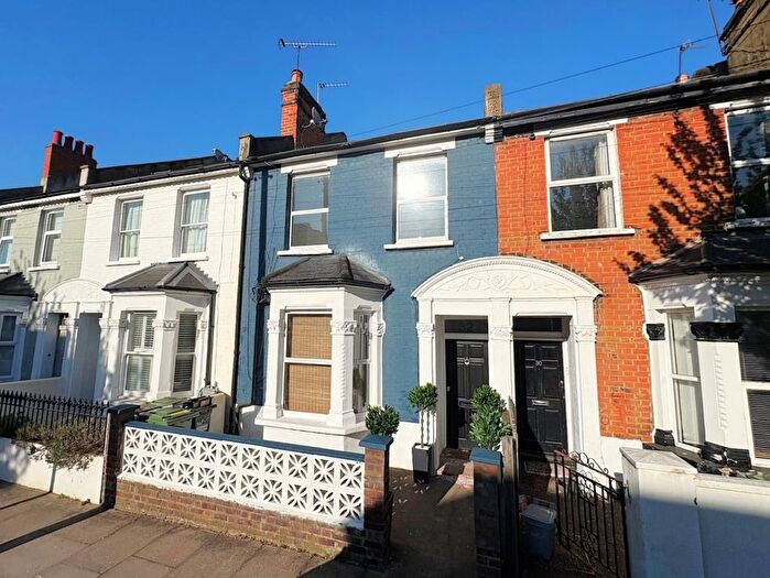 3 Bedroom Terraced House To Rent In Knivet Road, London, SW6