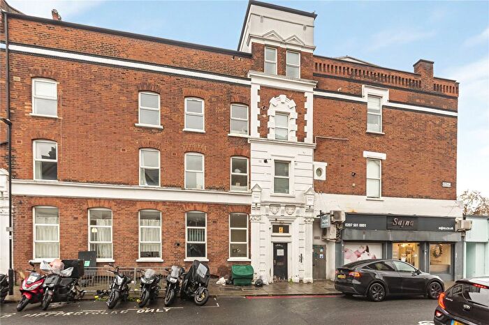1 Bedroom Flat To Rent In Edgeley Road, London, SW4