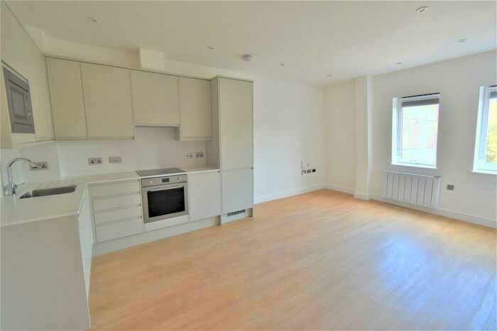 1 Bedroom Apartment To Rent In Perrymount Road, Haywards Heath, RH16