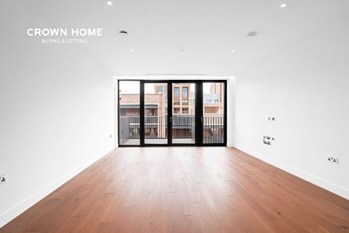 2 Bedroom Flat To Rent In Postmark, Farringdon, WC1X