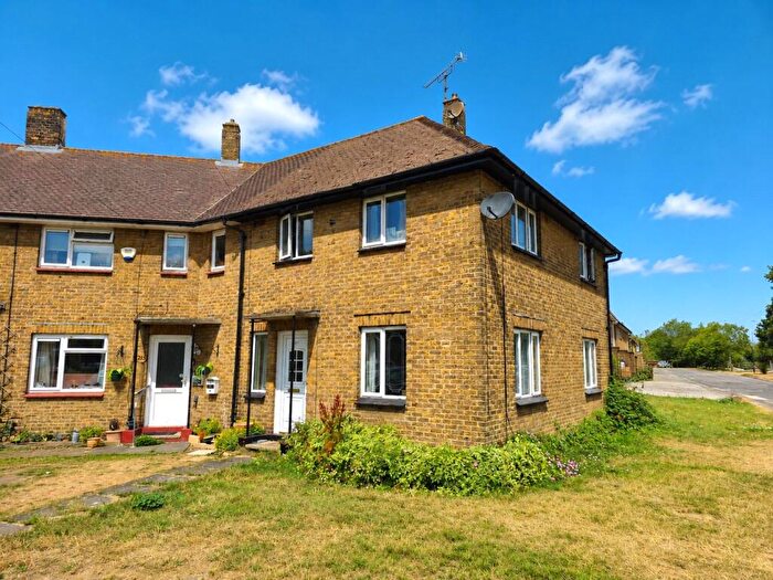 3 Bedroom End Of Terrace House To Rent In Royston Avenue, Southend-On-Sea, Essex, SS2