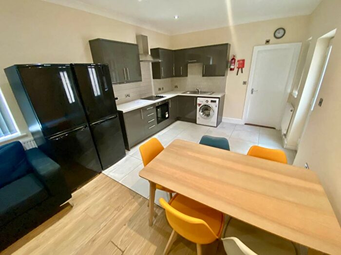 5 Bedroom Property To Rent In Glanbrydan Avenue, Uplands, Swansea, SA2