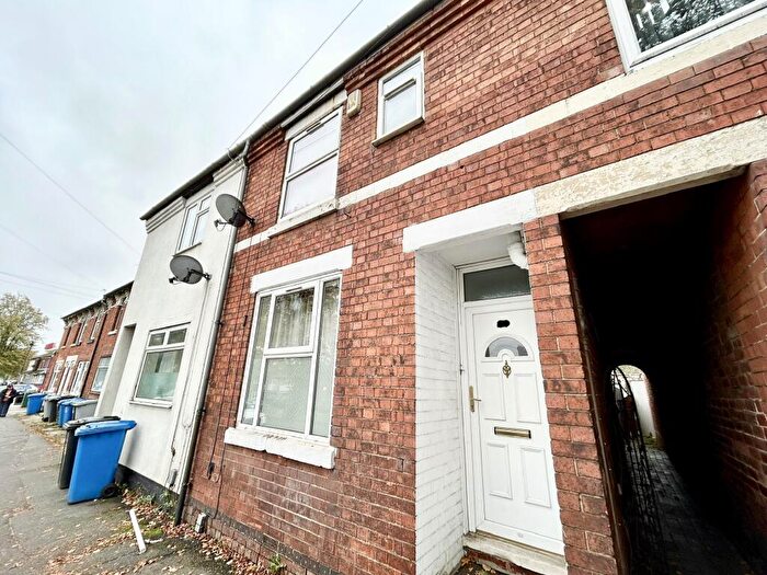 3 Bedroom House To Rent In Windmill Avenue, Kettering, NN16