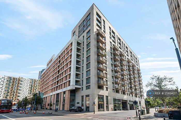 2 Bedroom Flat To Rent In Torre Vista, London, SE13