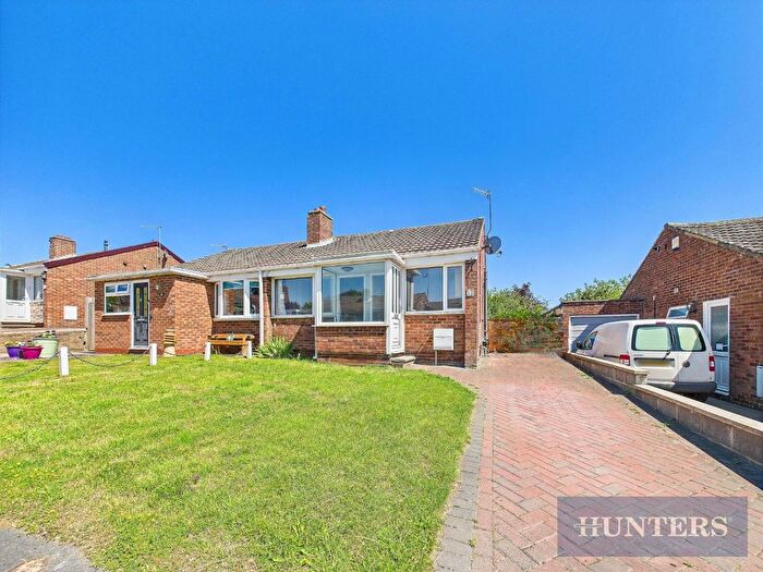 2 Bedroom Semi-Detached Bungalow For Sale In Stuart Close, Scarborough, YO11