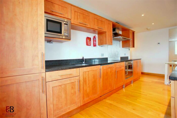2 Bedroom Apartment To Rent In Gb Murton House, Grainger Street, Newcastle Upon Tyne, NE1