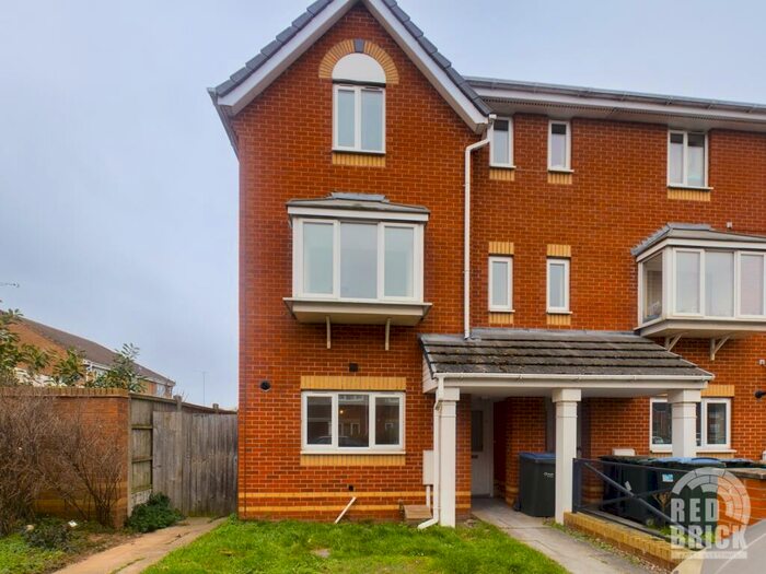 4 Bedroom End Of Terrace House To Rent In Corbet Road, Coventry, CV6
