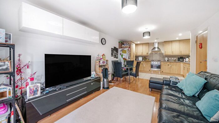 2 Bedroom Flat For Sale In Cottington Street, London, SE11