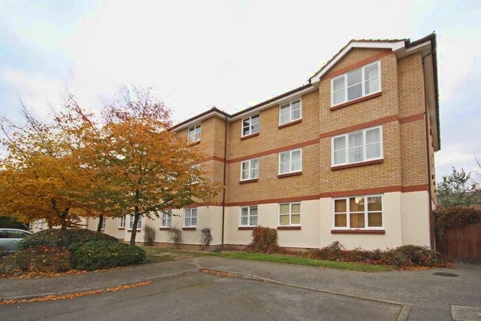 2 Bedroom Flat To Rent In Draymans Way, Isleworth, TW7