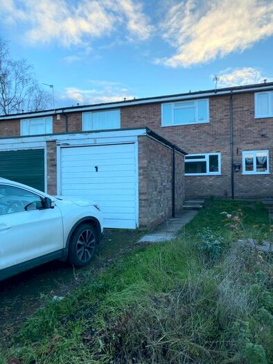 2 Bedroom Town House To Rent In Fernleys Close, Leicester, LE4