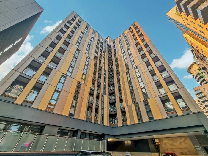 2 Bedroom Flat For Sale In Hallmark Tower, Cheetham Hill Road, Manchester, M4