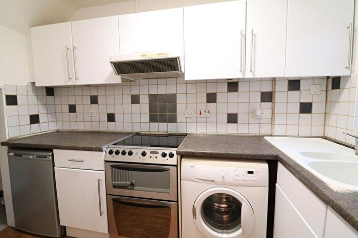 1 Bedroom End Of Terrace House To Rent In Broomfield Avenue, Turnford, Broxbourne, EN10