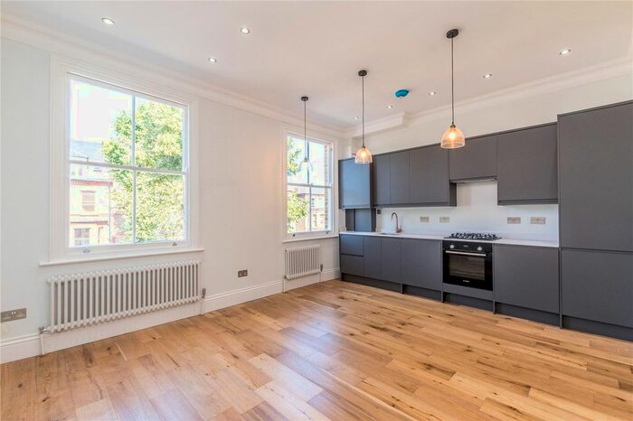 2 Bedroom Flat To Rent In Barry Road, East Dulwich, London, SE22
