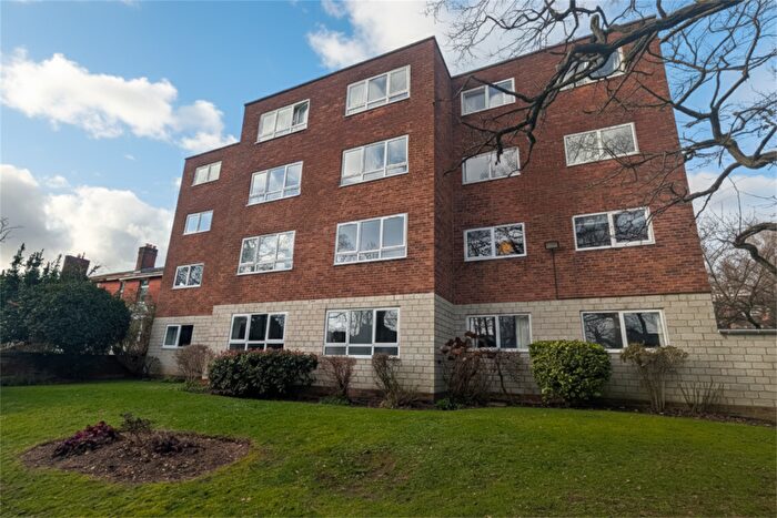 2 Bedroom Flat For Sale In Southampton, SO17