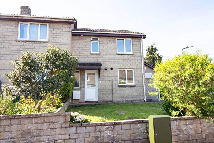 3 Bedroom Semi-Detached House For Sale In Church Lane, Rode, BA11