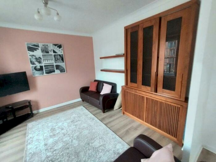 2 Bedroom Private Hall To Rent In Highgate, Durham, DH1