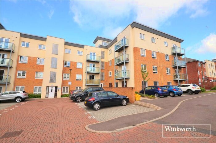 2 Bedroom Flat To Rent In Taylor Court, Todd Close, Borehamwood, Hertfordshire, WD6