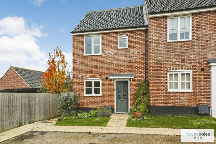 2 Bedroom End Of Terrace House For Sale In Hornbeam Road, Saxmundham, IP17