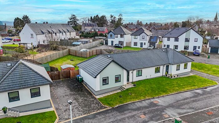 3 Bedroom Semi Detached Bungalow For Sale In Airlie View, Alyth, PH11