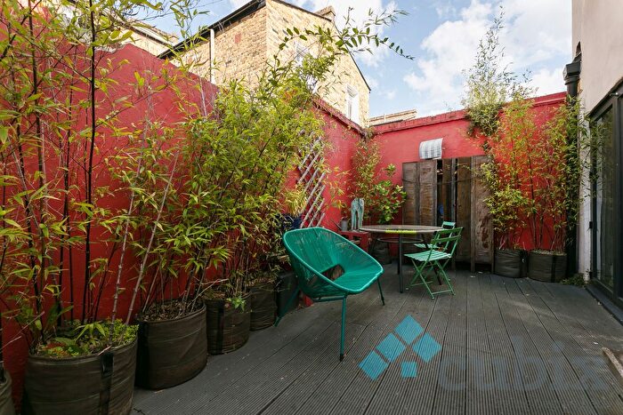 1 Bedroom Flat For Sale In Mason Street, London, SE17