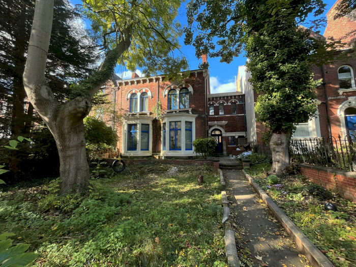 11 Bedroom Terraced House To Rent In St. Johns Terrace, Leeds, West Yorkshire, LS3