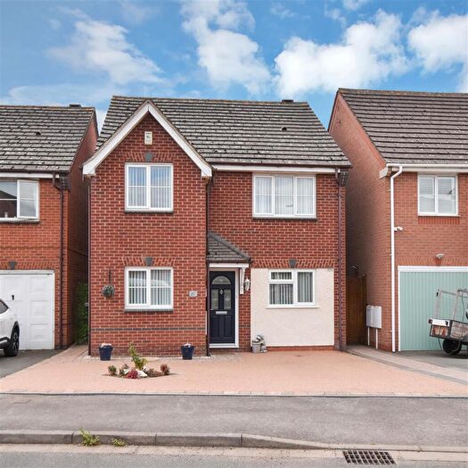 4 Bedroom Detached House For Sale In Mead Way, Balderton, Newark, NG24