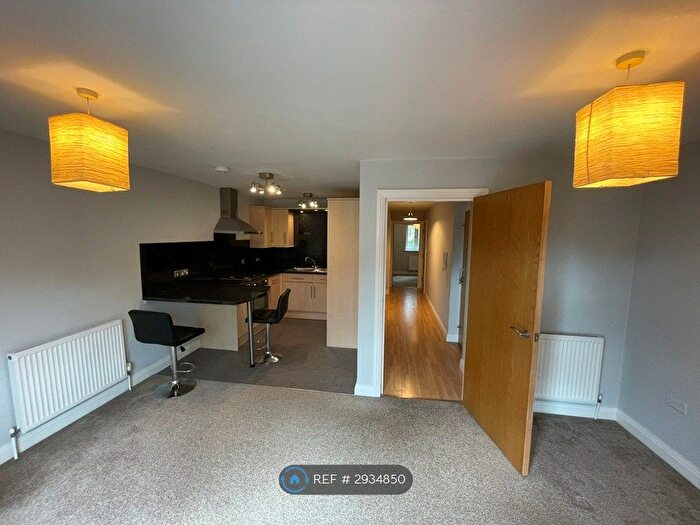 2 Bedroom Flat To Rent In Manor Court, York, YO10