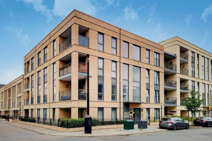 2 Bedroom Flat For Sale In Eythorne Road, Brixton, London, SW9