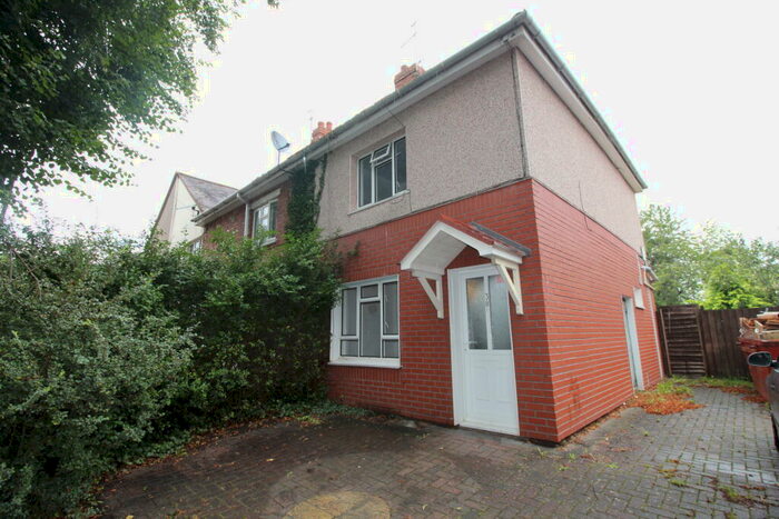 2 Bedroom Semi-Detached House To Rent In Wathen Road, Warwick, CV34