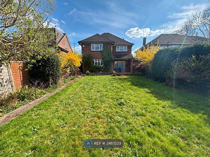 5 Bedroom Detached House To Rent In Eastcote Road, Pinner, HA5