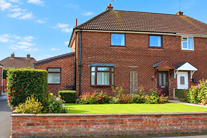3 Bedroom Semi-Detached House For Sale In Braemar Avenue, Rudheath, Northwich, CW9