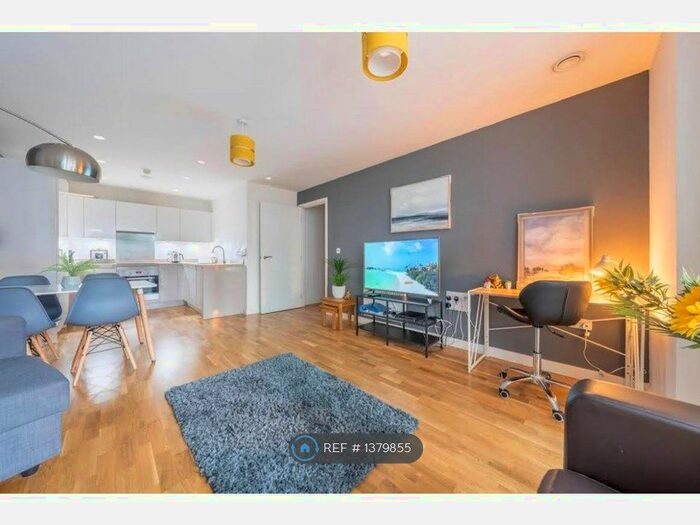 2 Bedroom Flat To Rent In Windsor Road, Slough, SL1