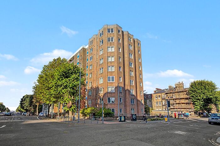 1 Bedroom Flat For Sale In The Drive, Hove, BN3