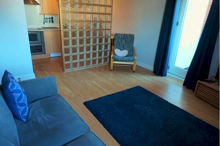 1 Bedroom Flat To Rent In Flat, Middlepark Drive, Selly Oak, Birmingham, West Midlands, B31
