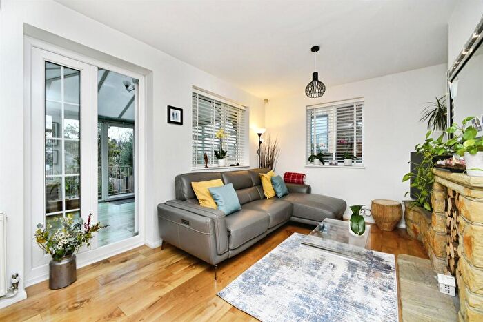 5 Bedroom Semi-Detached House For Sale In Copse Hill, Westdene, Brighton, BN1