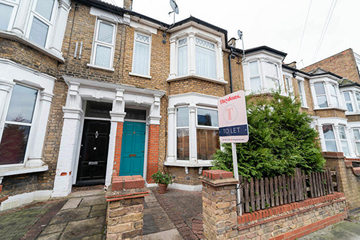 1 Bedroom Flat To Rent In Deanery Road, Stratford, E15