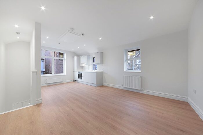1 Bedroom Flat For Sale In Cargreen Road, London, SE25