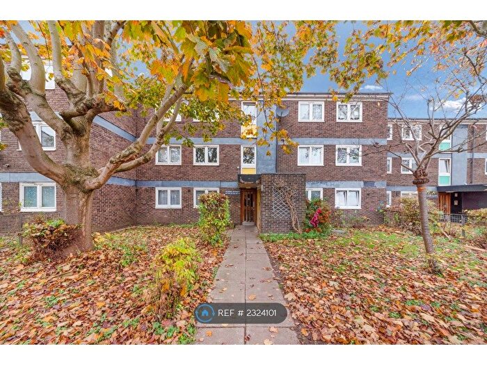 2 Bedroom Flat To Rent In Clegg Street, London, E13