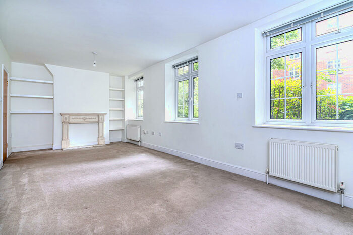 2 Bedroom Apartment To Rent In Sable Street, London, N1