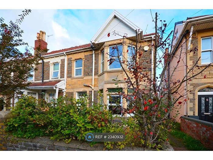 2 Bedroom Flat To Rent In Tff, Bristol, BS4