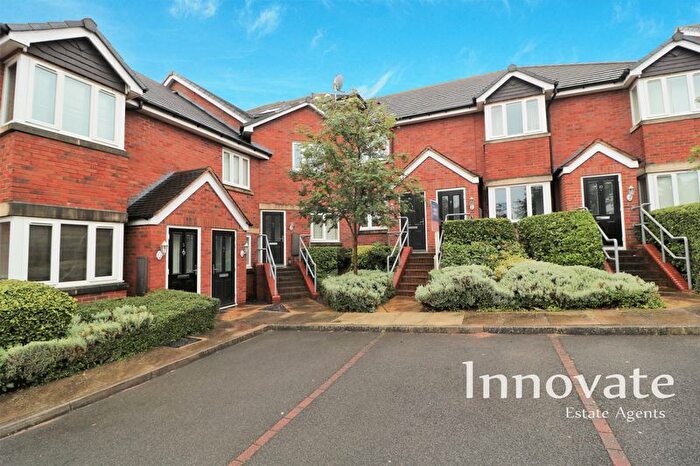 2 Bedroom Flat For Sale In Gravity Mews, Bristnall Hall Road, Oldbury, B68
