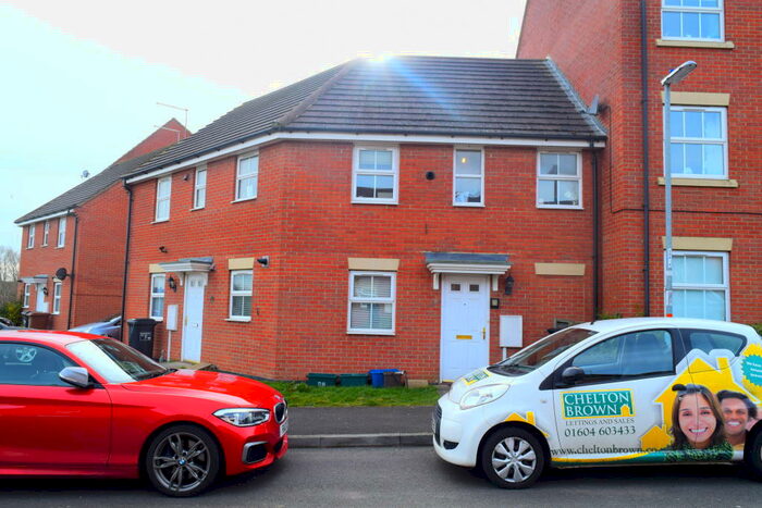2 Bedroom Maisonette To Rent In Romulus Close, Wootton, Northampton, NN4