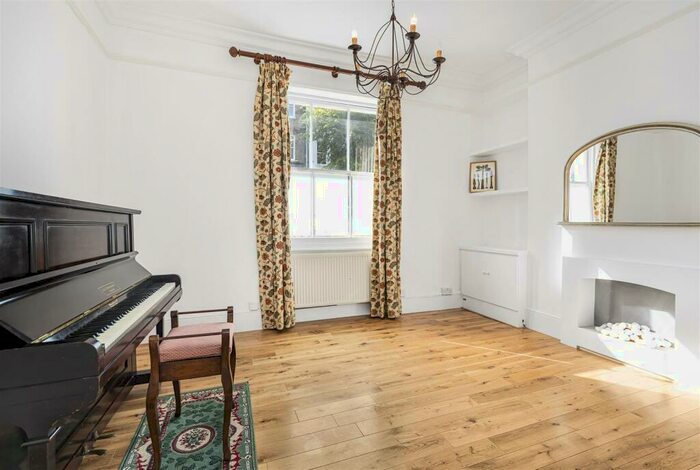2 Bedroom Flat To Rent In Ainger Road, Primrose Hill, NW3
