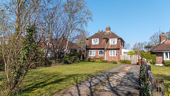 3 Bedroom Detached House For Sale In Westfield Lane, Westfield, TN37