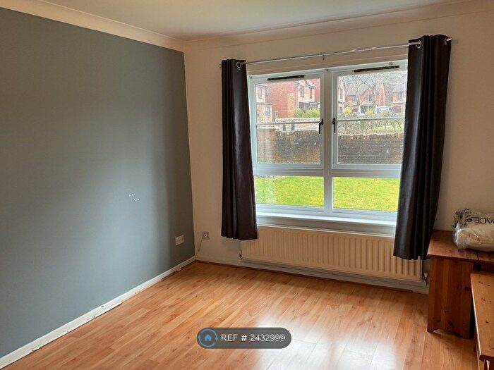 2 Bedroom Flat To Rent In Glen Moriston Road, Cumbernauld, Glasgow, G68