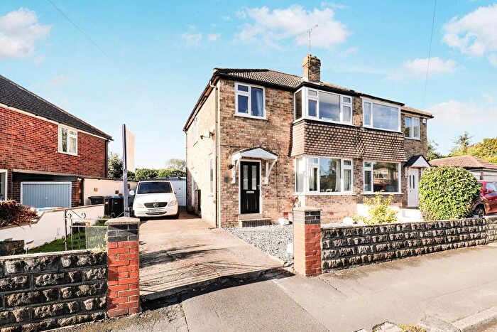 3 Bedroom Semi-detached House For Sale In Wedderburn Avenue, Harrogate, HG2