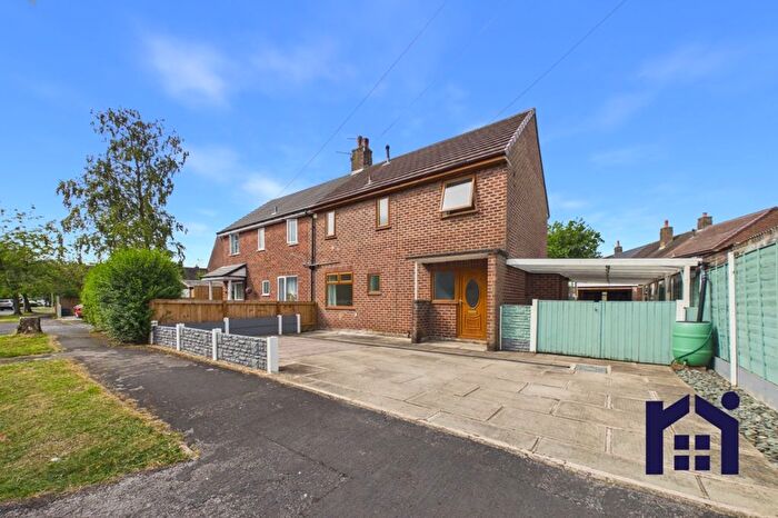 3 Bedroom Semi-Detached House For Sale In Greenside, Euxton, PR7