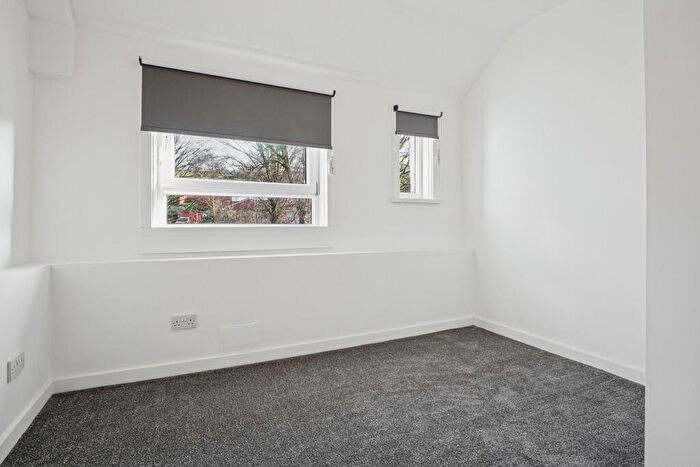 2 Bedroom Flat To Rent In Burn Street, Bonhill, Alexandria, West Dunbartonshire, G83