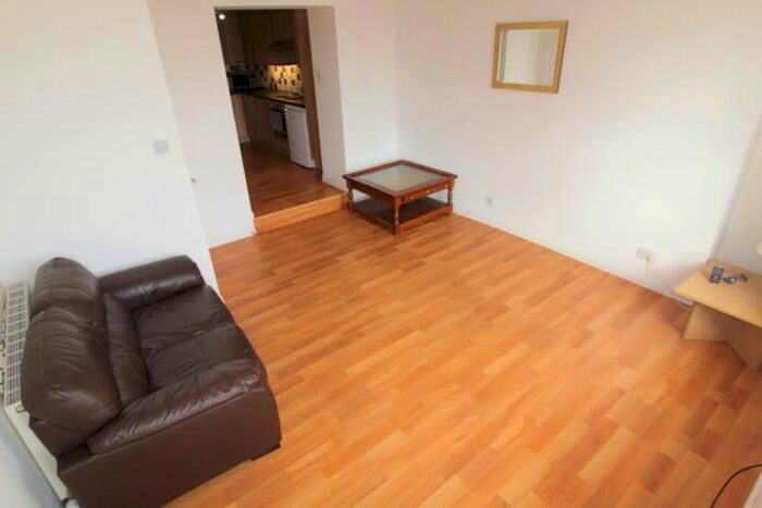 2 Bedroom Flat To Rent In North Deeside Road, Peterculter, AB14