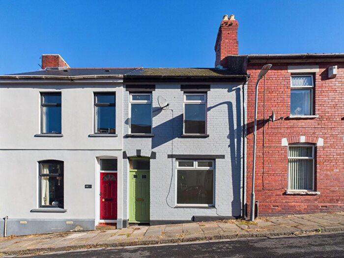 3 Bedroom Terraced House For Sale In Phyllis Street, Barry, CF62